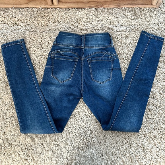 Wax Jeans “Butt, I love you” Stretchy Jeans - Picture 4 of 4